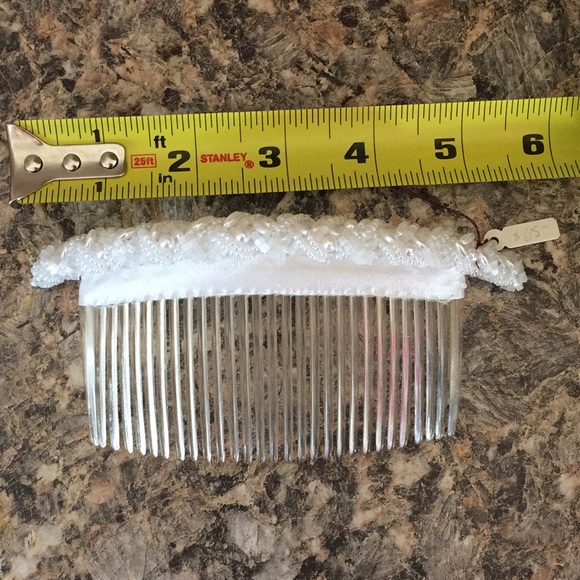 Dresses & Skirts - New Bridal hair comb piece
